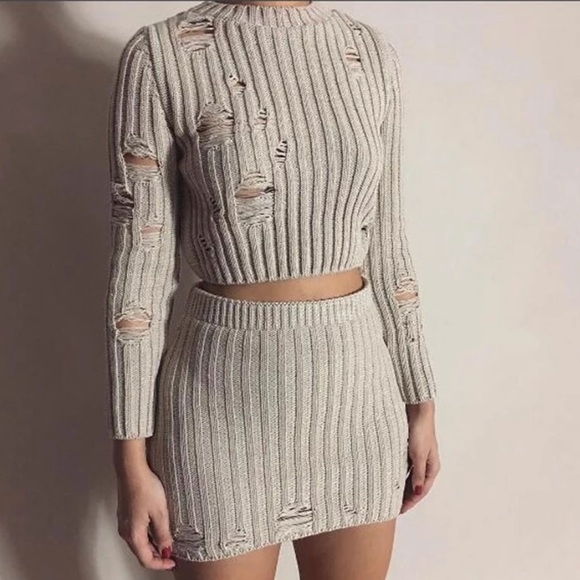 🔴Beige Tan Distressed Two Piece Sweater Skirt Set - Picture 2 of 2